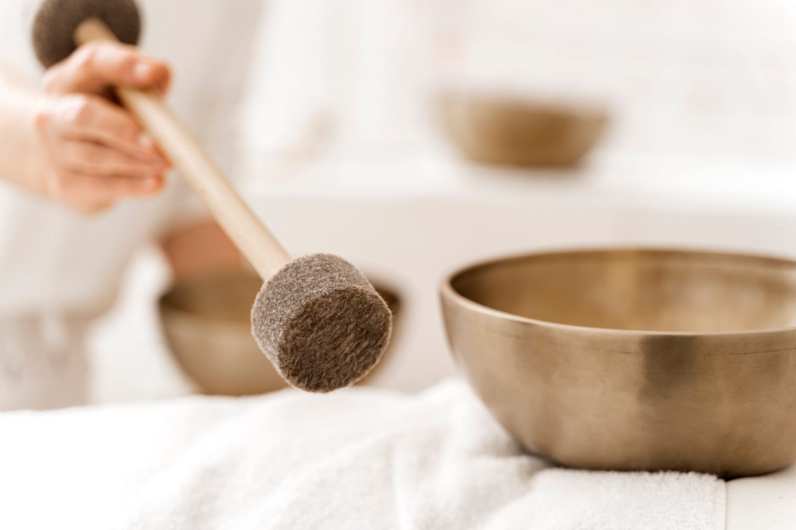 Klangschalen für eine Klangmassage