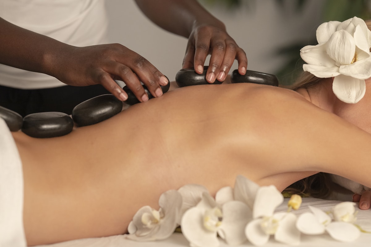 Ruhige, einladende Wellness-Atmosphäre